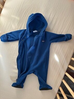 Patagonia Micro Fleece Bunting (size 0-3m)